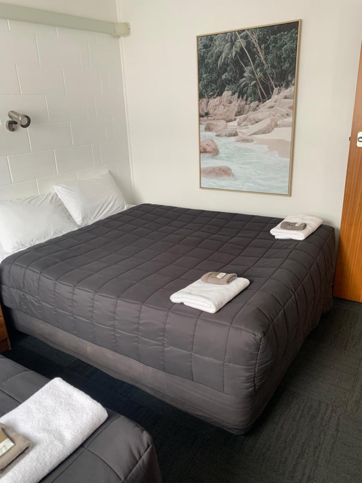 Brooklyne Motel Sanson 外观 照片